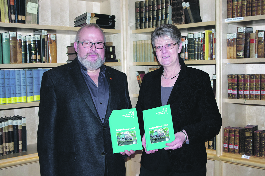 Stellten den neuen Kreiskalender vor: Prof. Dr. Rolf Wiese und Giesela Wiese