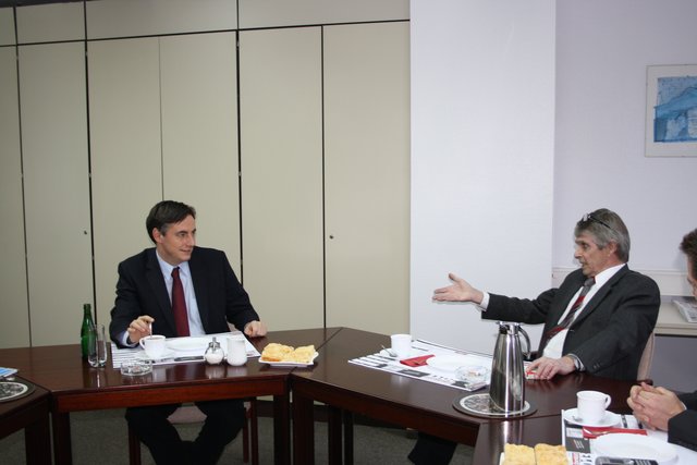 Kritisch, aber konstruktiv - Wochenblatt-Verleger Martin Schrader im Gespräch mit Ministerpräsident David McAllister
