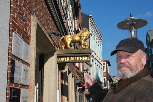 Karl Arnold Hildebrandt an der "Löwen-Apotheke"