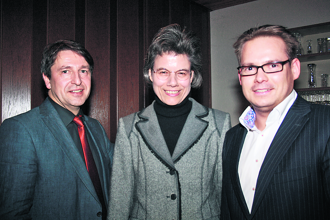 Führen den Jesteburger GeWerbekreis (v. li.): Andreas Kroll (Vorsitzender), Cornelia Ziegert (Kassenwartin) und Henning Erdtmann (Schriftführer)