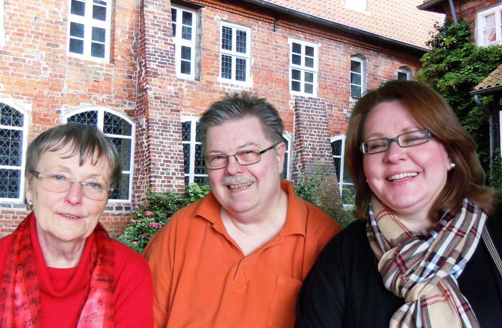 Der Vorstand (v. li.).: Schriftführerin Anna-Luise Wiedemann, Vorsitzender Roland Breuer und Kassenwartin Beata Petrat