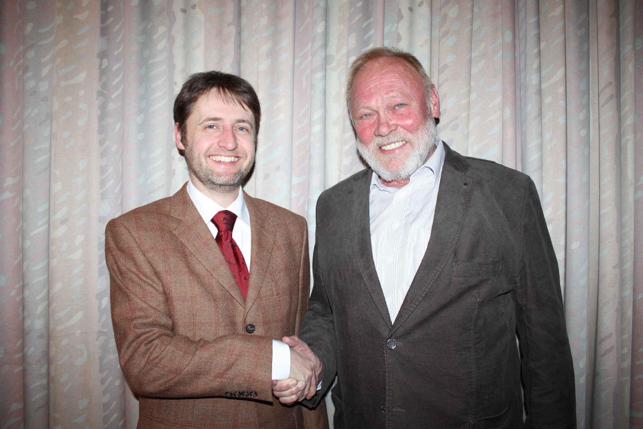 Der "alte" und der neue Vorsitzende (v. li.): Kai Schepers und Günter de Bruin