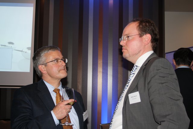 Landrat Michael Roesberg mit Markus Albrecht von City-Map