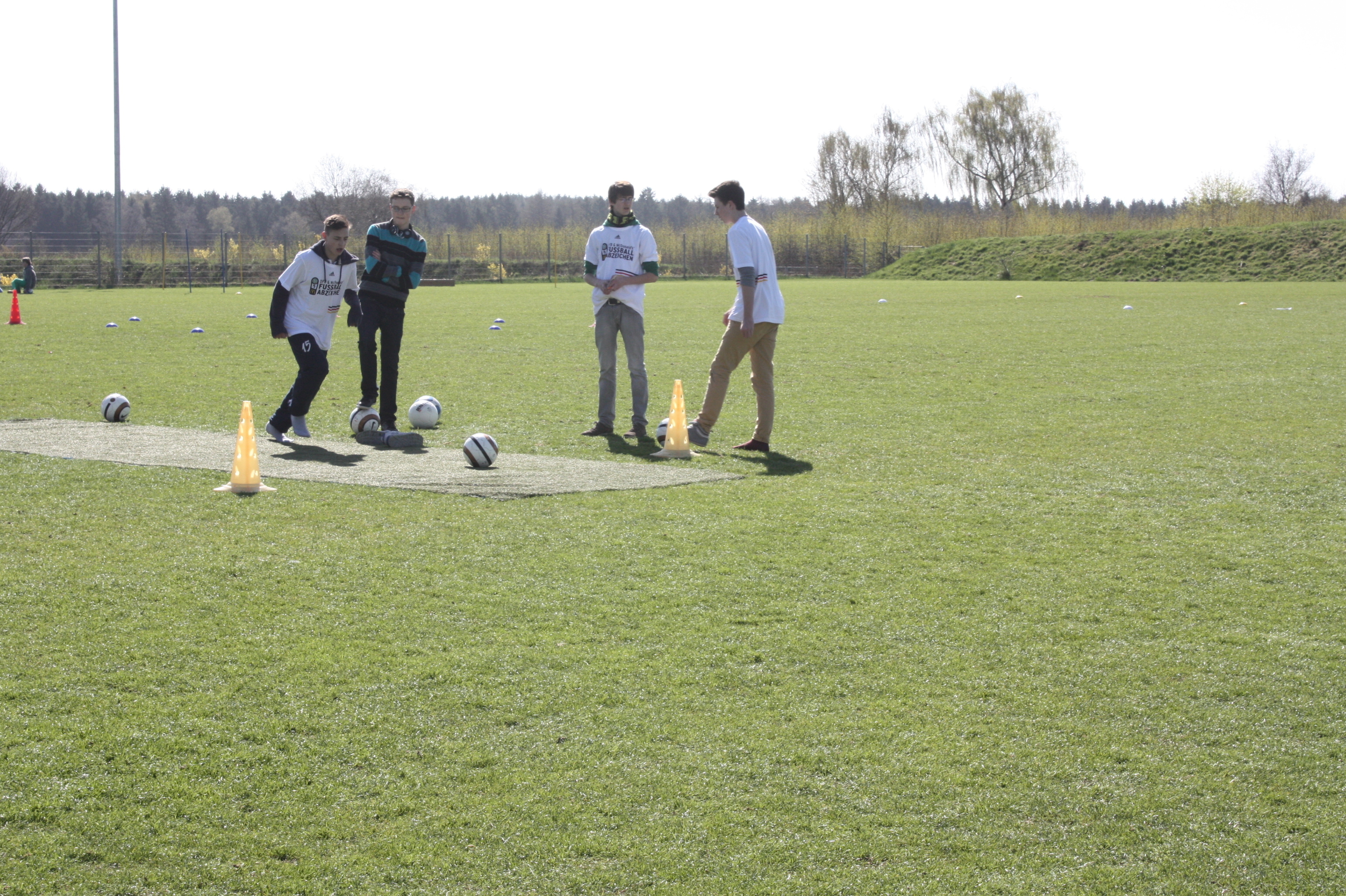 Bei der McDonald's Fußballschule wurde auch die Schussgeschwindigkeit gemessen