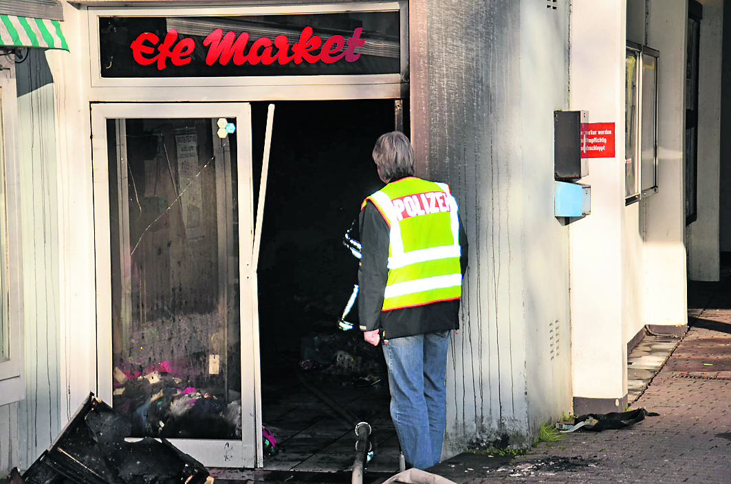 Der Laden brannte bei dem Feuer völlig aus