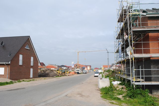 Noch wird im Apfelgarten kräftig gebaut