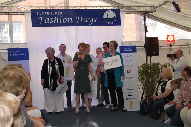 Bei den Fashion Days wurden die aktuellen Mode-Trends gezeigt von "Wolf & Wolf", "Molla Moda", Stackmann, "SchuhKay", "Street One", Optiker Franz, Lars Cordes, "Lenya natürlich", Ricarda Henning und "Gabriela"