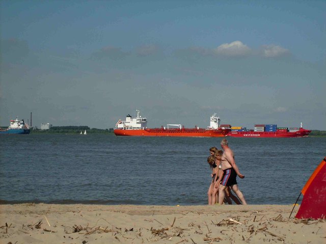 Der Strand auf Krautsand soll laut Gemeinde frei zugänglich bleiben