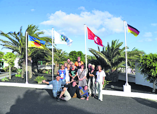 Als Dankeschön eine Woche Sonnen-Urlaub: König Jürgen hatte seine Adjutanten samt Ehefrauen nach Lanzarote eingeladen | Foto: Foto: oh