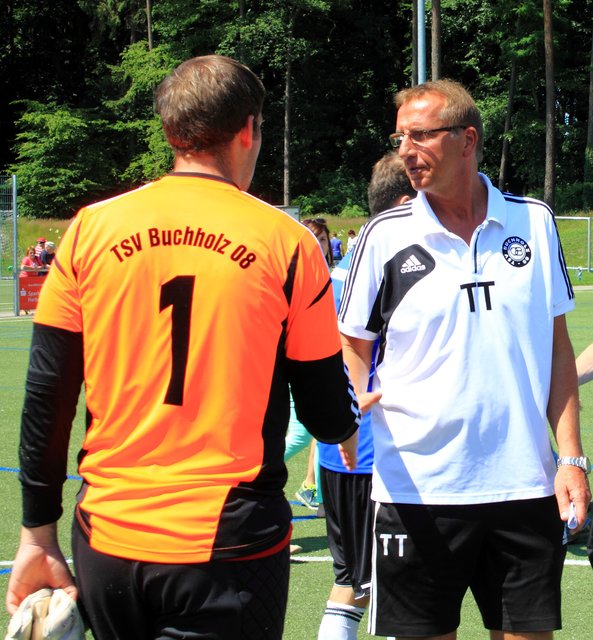 08-Coach Thomas Titze (re.) und sein Sohn Henrik