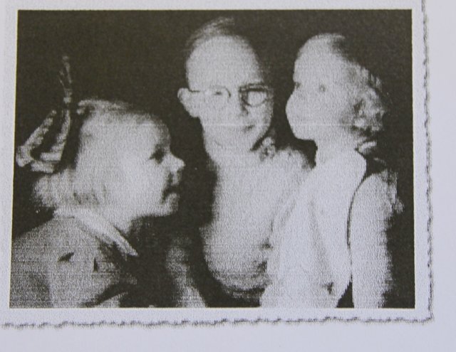 Eckehard Oldenburg als Kind mit seinen Schwestern Elfa (li.) und Karin | Foto: Oldenburg privat