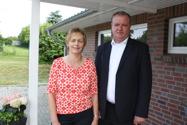 Vorsitzende und Damenkönigin Anke Stemmann mit Vize-König Andreas Bredehöft