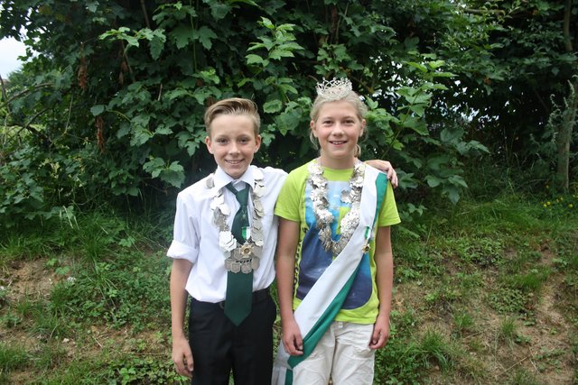 Louis Kumpfer (11) und Maya Otten sind das neue Kinderkönigspaar