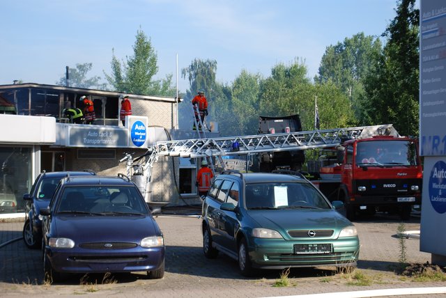 In der Zinnhütte in Tostedt brannte eine Autohalle