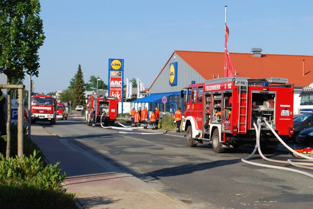 Großes Feuerwehraufgebot in der Zinnhütte in Tostedt