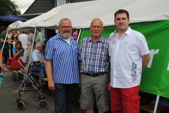 Freude über den Erfolg (v. li.): die IG-Sprecher Rolf Wiese, Wilhelm Eckhoff und Matthias Biesterfeldt