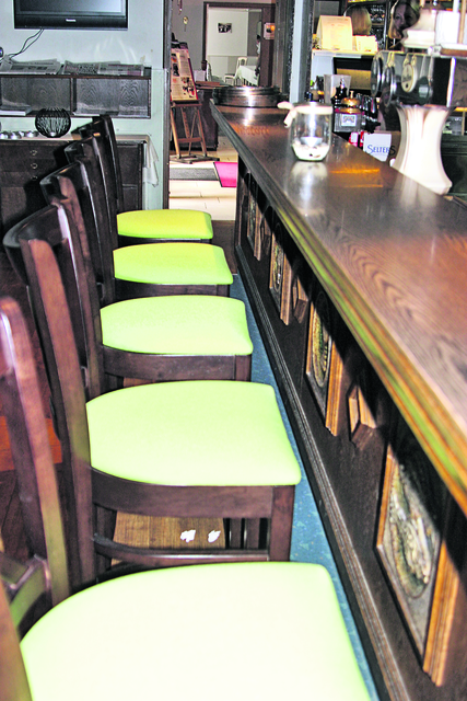 An der  Bar trifft man sich auf ein Getränk und ein nettes Gespräch