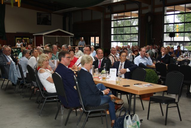 Etwa 200 Gäste kamen zur Wahlkampfauftakt-Party nach Wenzendorf