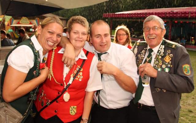 Gute Stimmung an der Bierbude.