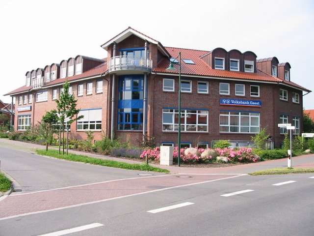 Das Gebäude der Volksbank in Harsefeld wurde vom Bauunternehmen Blohm gebaut | Foto: Blohm Bauunternehmen