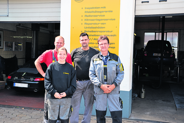 Das Team von Jens Hatje (vorne v. li.): Yvonne Petersen und Karl-Heinz Wagner sowie (hinten v. li.) Dirk Hennings und Sören Sarrach