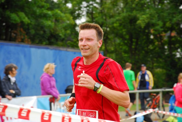 Oliver Scheele hatte im Ziel noch ein Lächeln auf den Lippen