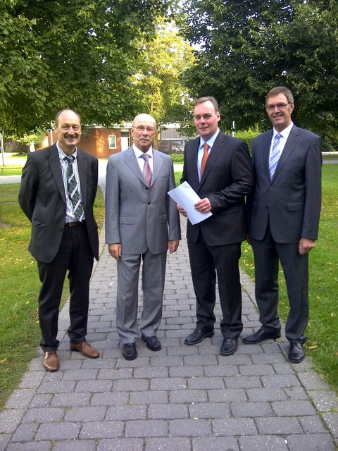 Unterschrieben die Vereinbarung (v. li.): Rolf Roth, Günter Schwarz, André Wiese und Uwe Sievers