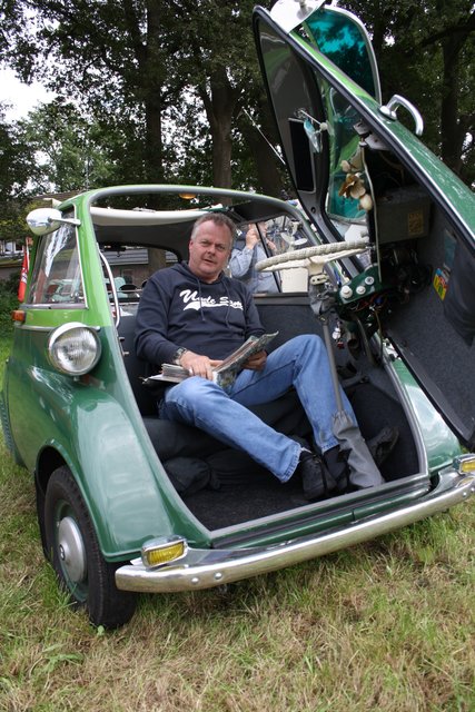 Sven Hessenberger ist mit seiner BMW Isetta (Baujahr 1959) immer noch regelmäßig unterwegs. Allein in diesem Jahr waren es 3.500 Kilometer