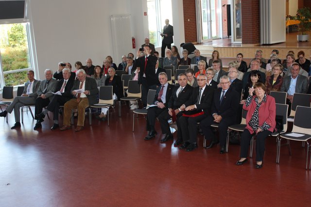 Mehr als 100 Gäste kamen zur Feierstunde ins Gymnasium Tostedt