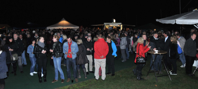 Mehr als 300 Besucher kamen zum Wayne Morris Konzert nach Jesteburg | Foto: oh