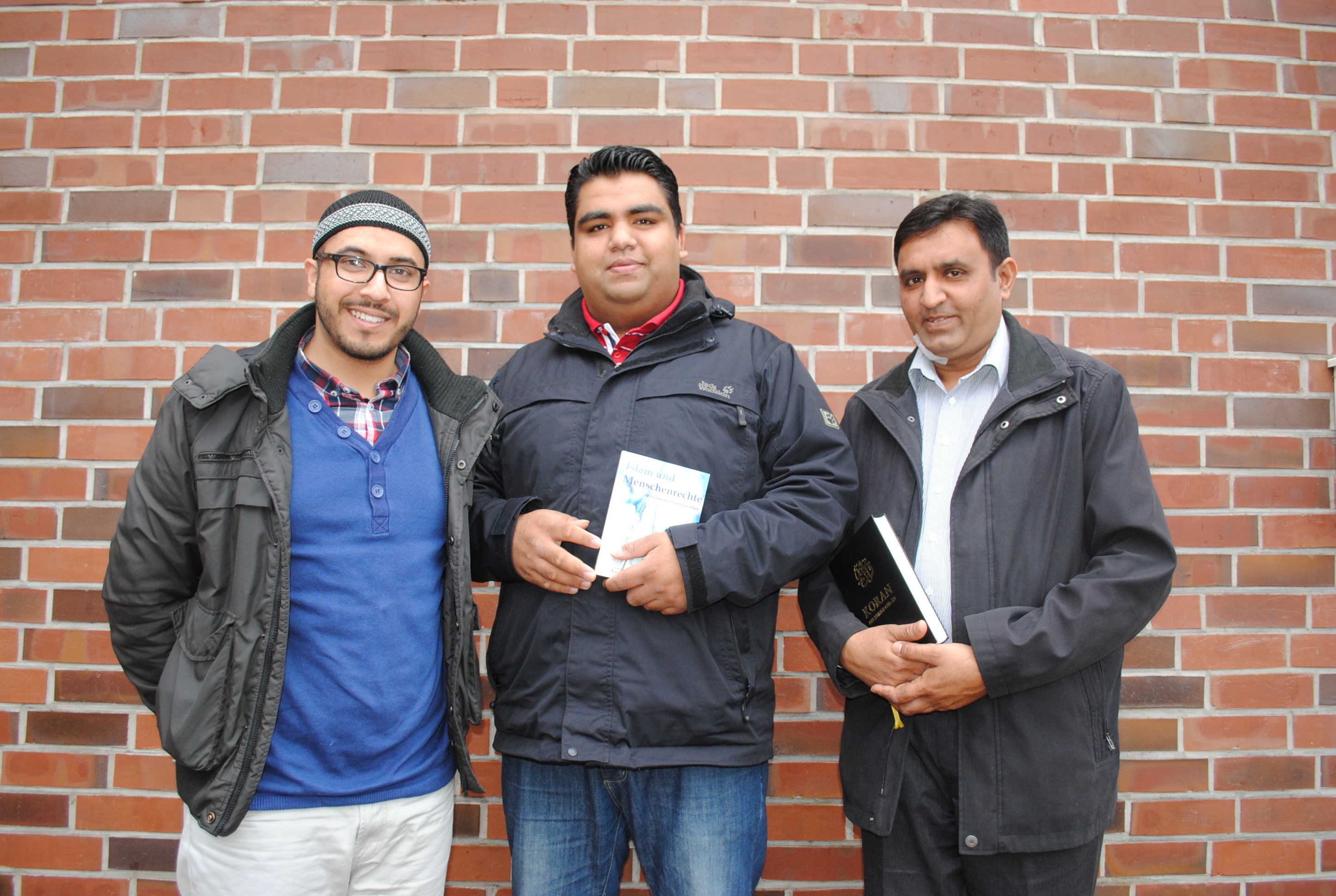 Sie haben den Diskussionsabend vorbereitet (v.l.): Ata Shakoor, Farhan Khawaja und Ahmad Sarfraz