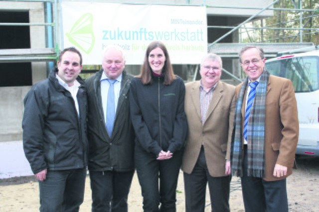 Initiatoren, Macher und Unterstützer (v. li.): Jan Bauer, Heiner Schönecke, Imke Winzer, Wolfgang Schnitter (Wirtschaftsrunde Buchholzer) und Bürgermeister Wilfried Geiger