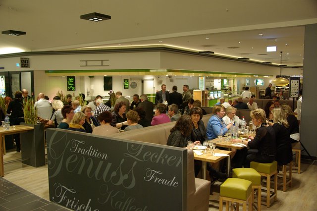 Mitarbeiter, Mieter und Handwerker feierten in der Mall des Centers