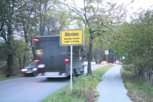 Der Kfz-Verkehr in Hörsten hat zwischen 2010 und 2012 um 56 Prozent zugenommen, kaum jemand fährt wirklich die erlaubten 30 km/h. Das belastet die Anwohner