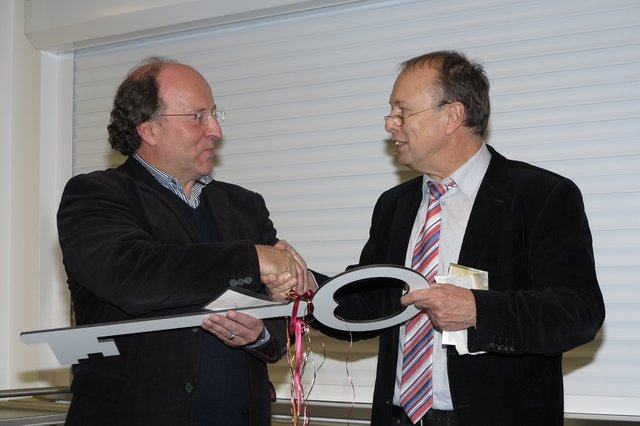 Schulleiter Hans-Otto Ehlers (li.) und Samtgemeindebürgermeister Gerhard Froelian
