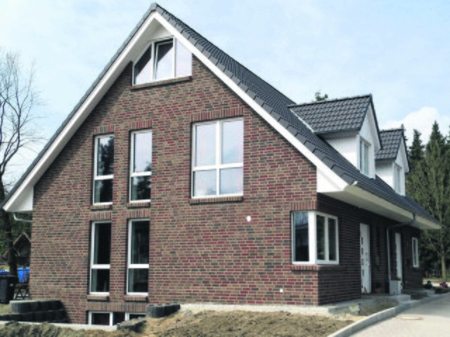 Buchholz - Doppelhaushälfte - Kunststofffenster und Haustüranlagen | Foto: Bebatherm