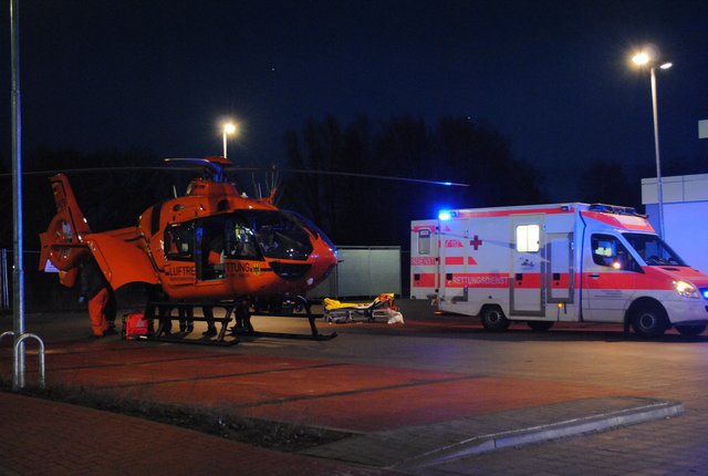 Der Verletzte kam mit dem Rettungshubschrauber in eine Hamburger Spezialklinik