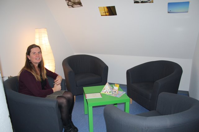 Jessica Jennrich in einem der Beratungszimmer