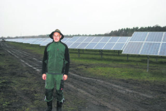 Auf Flächen des Schäfers Wendelin Schmücker wurde eine 3,2 Megawatt-Fotovoltaikanlage erbaut