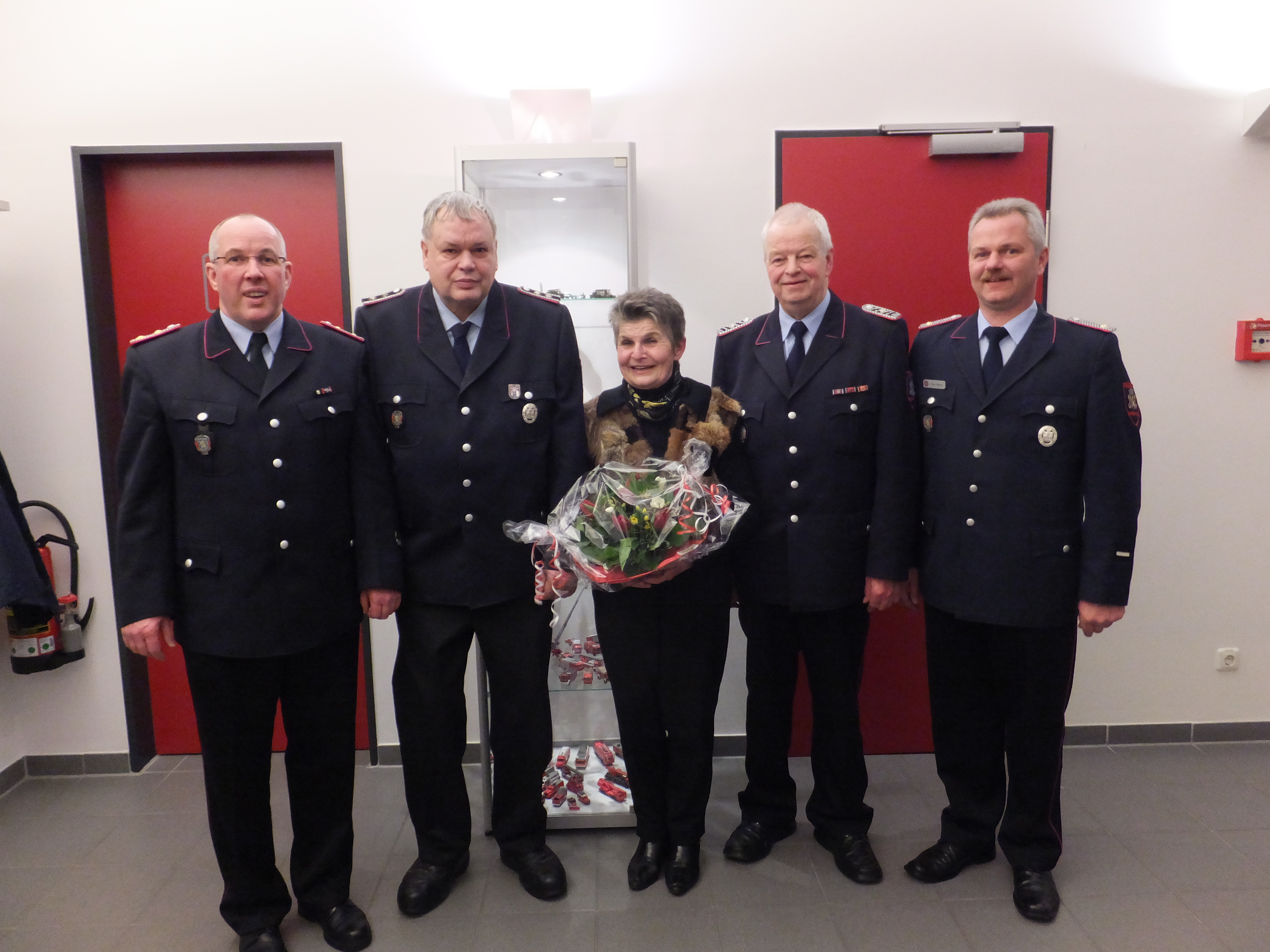 Geehrte und Gratulanten (v. li.): Jörg Micsek, Jürgen Eckhoff, Renate und Claus Reimers sowie Uwe Meyn
