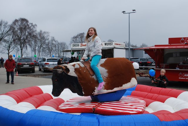 Beim Bullriding: Lara (10)