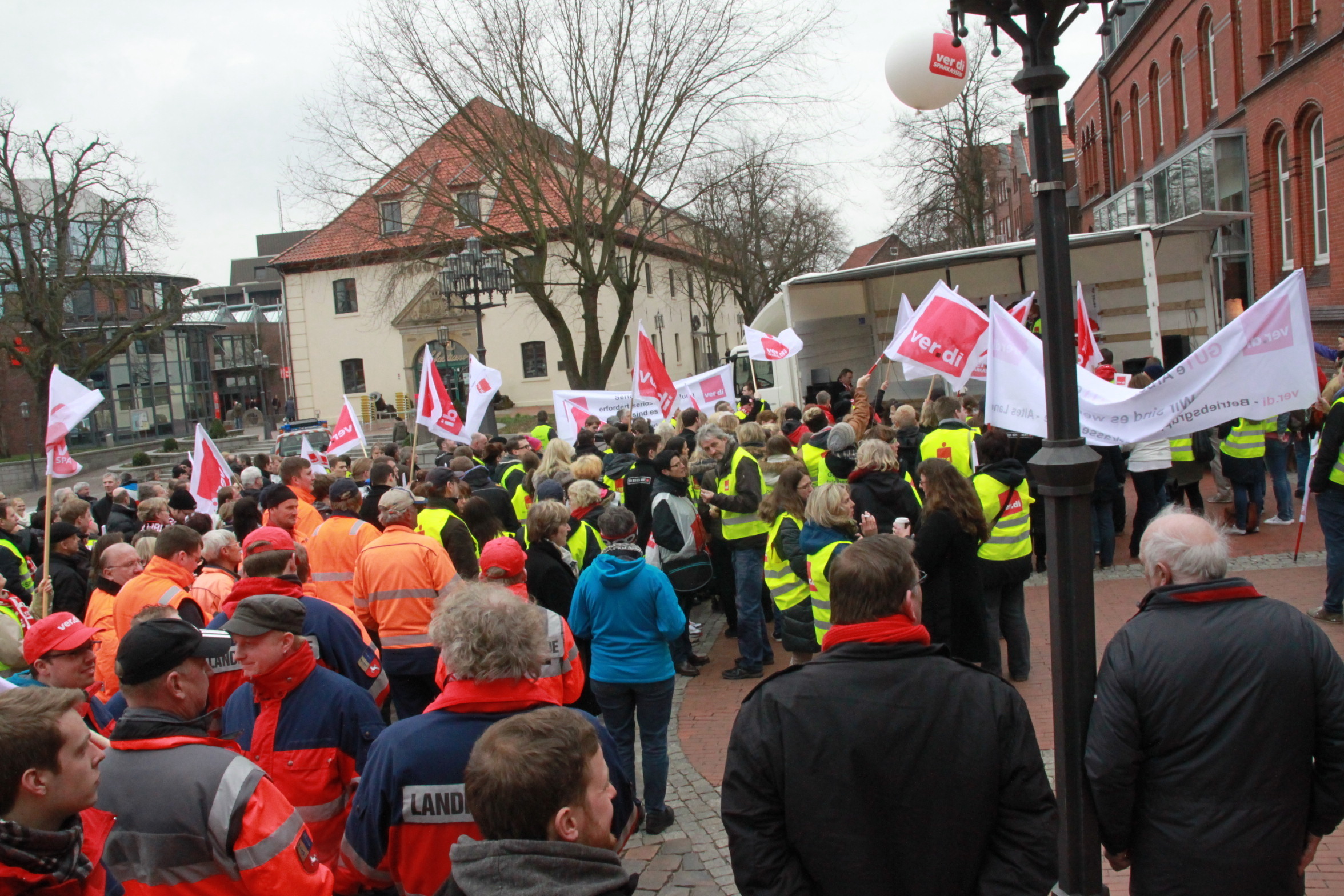 Ver.di Kundgebung auf dem Pferdemarkt in der vergangenen Woche