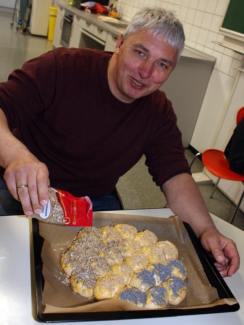Backt nur bei Landfrauen kleine Brötchen: Uwe Arndt, Bürgermeister der Gemeinde Ahlerstedt
