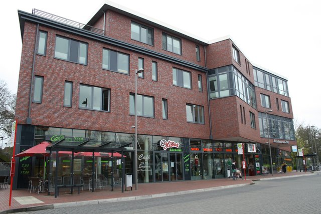 Eine zentrale Adresse für fast alle Fragen rund um die Gesundheit: das Ärztehaus am ZOB in Buxtehude