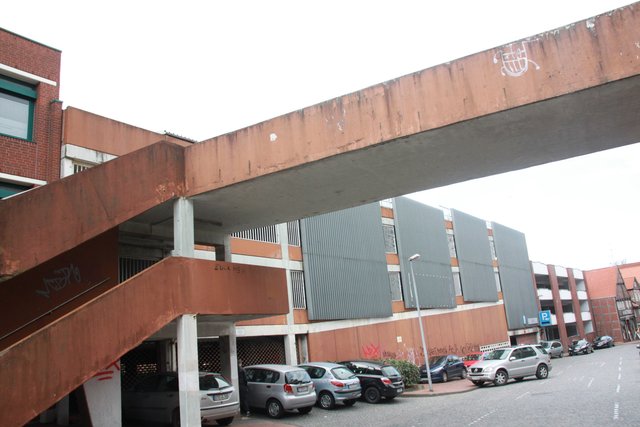 Über die Stockhausstraße sollen künftig zwei Fußgängerbrücken führen