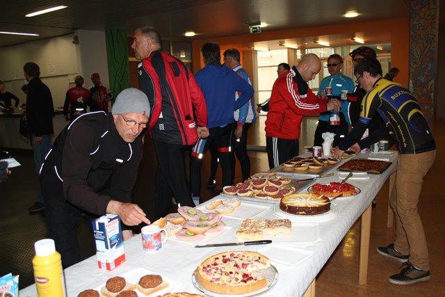Kleine Stärkung am Frühstücksbuffet