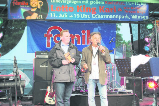Wolfgang Sabrowsky (re.) und André Wiese eröffneten das Stadtfest