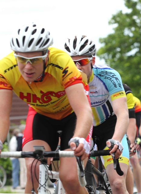 Pedalritter im Zweikampf...