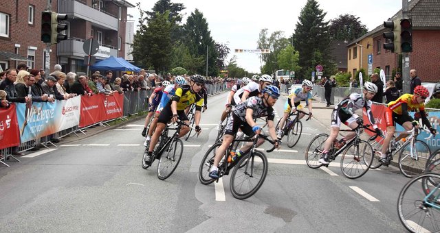 Start im Elite-Rennen über 84 Kilometer