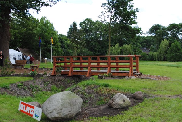 Das Baumaterial der Brücke wurde von der "Alles Gute-Stiftung" zur Verfügung gestellt
